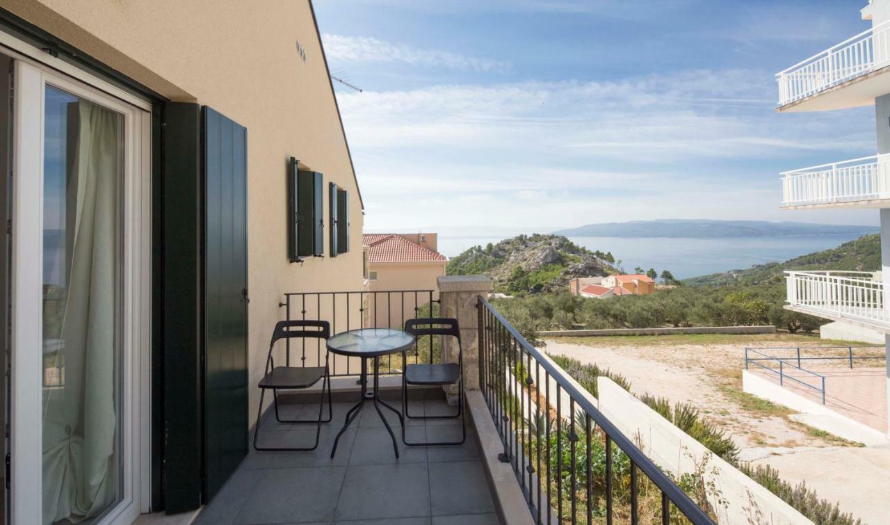 Apartments Denis Makarska Eksteriør billede