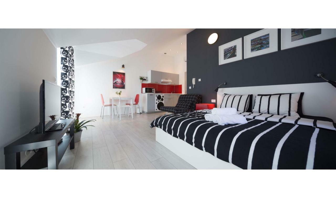 Apartments Denis Makarska Eksteriør billede