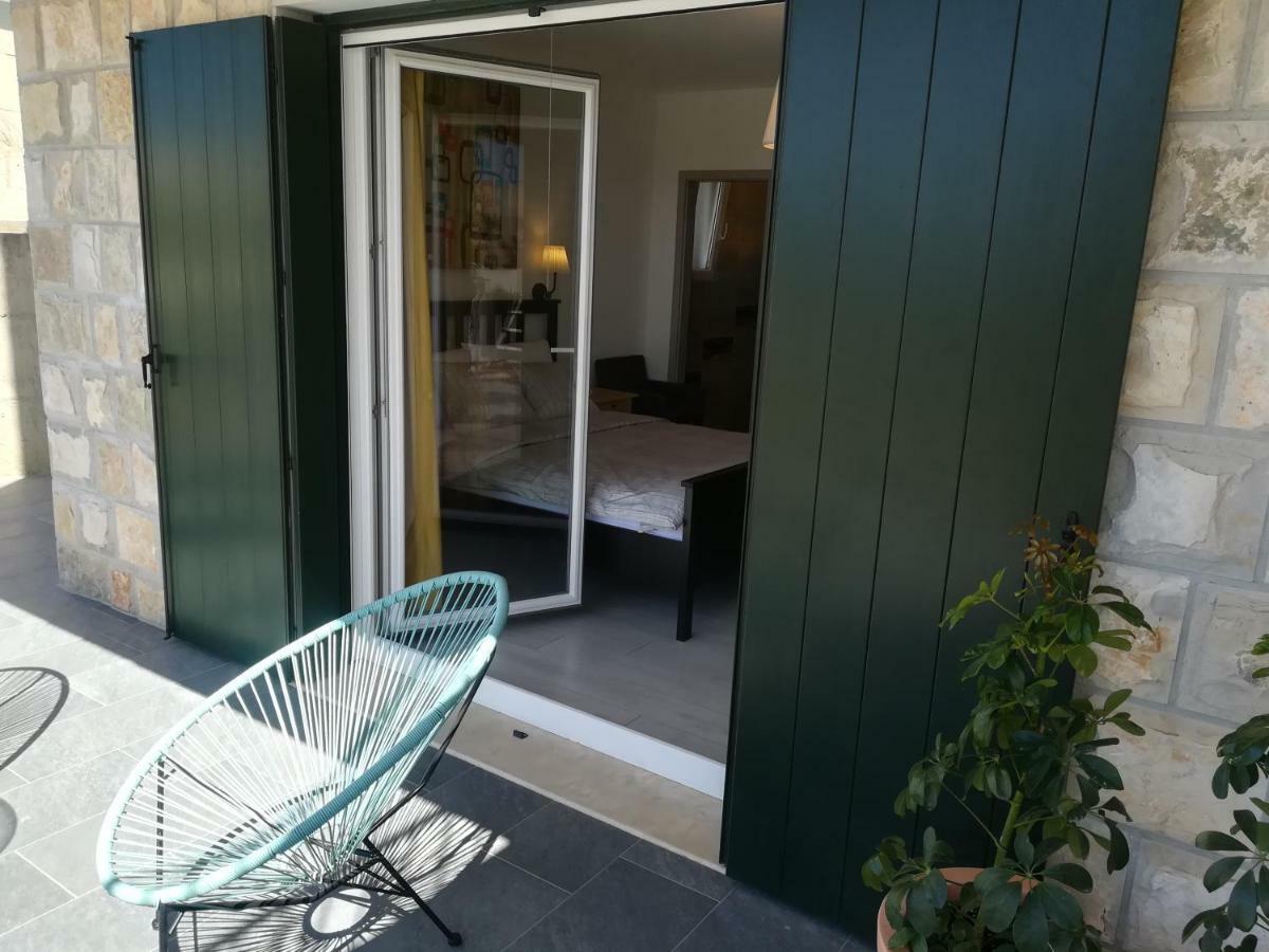 Apartments Denis Makarska Eksteriør billede