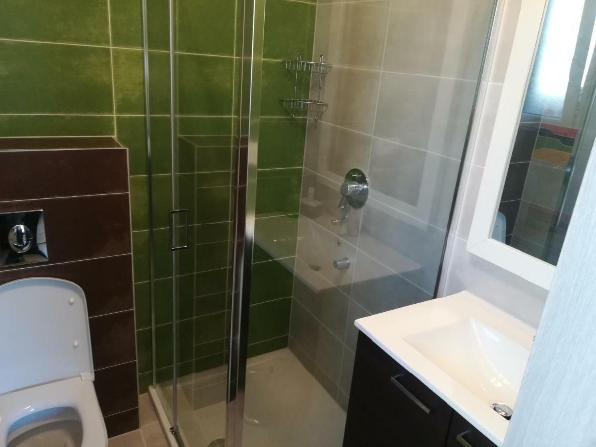 Apartments Denis Makarska Eksteriør billede