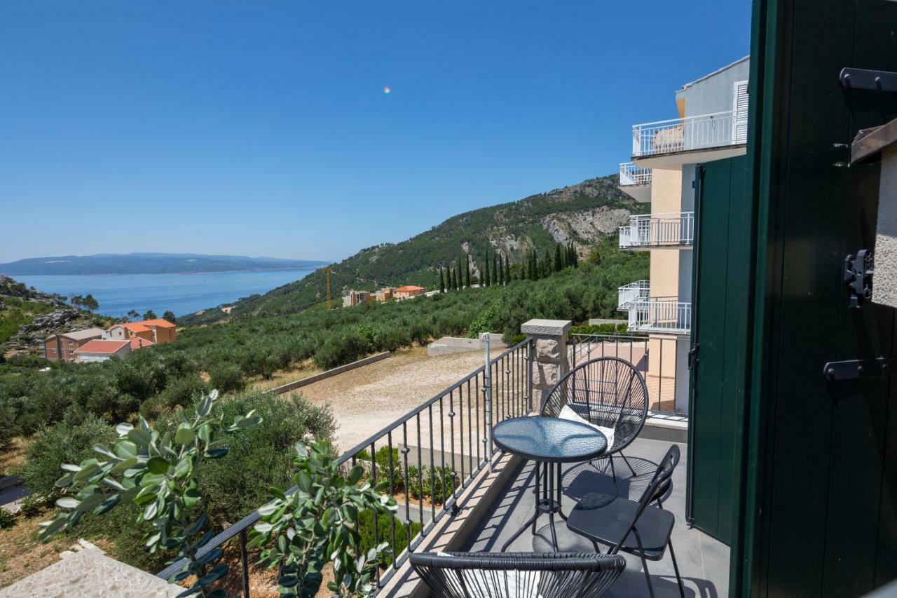 Apartments Denis Makarska Eksteriør billede